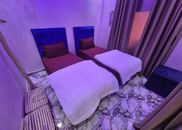 El Mehenni 2 Chambres Jacuzzi Patio